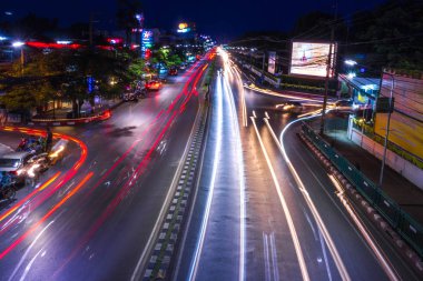 Şehir gece manzarası