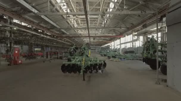 工学のための植物のワーク ショップにカメラの範囲 農業機械 — ストック動画