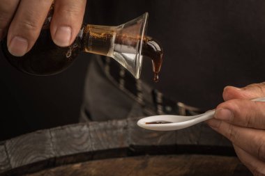 modena balsamik sirke varil depolama ve yaşlanma