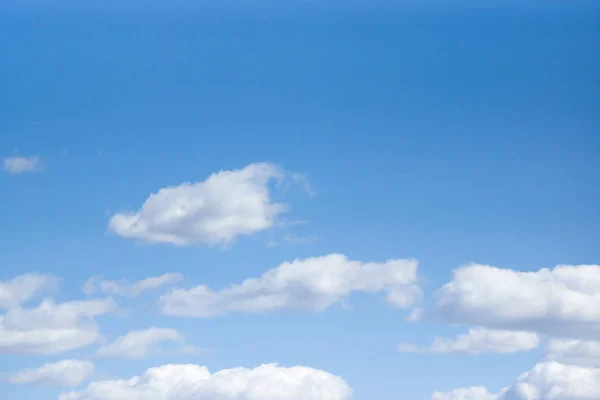 Nubes Cúmulos Blancos Están Cielo Azul — Foto de Stock