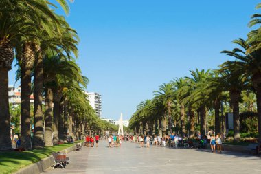 Salou, İspanya - 13 Ağustos 2017: Salou, İspanya'nın en büyük turist şehirlerinden biridir.