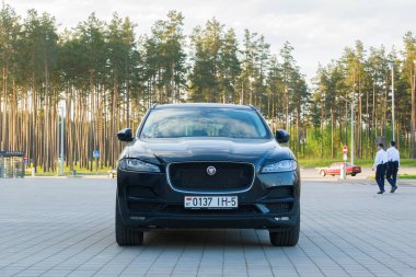 Borisov, Beyaz Rusya - 09 Mayıs 2018: güçlü araba park yerinde