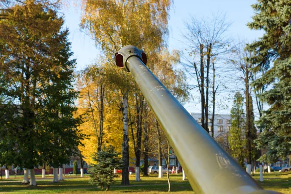 Городе Экспонируются Фрагменты Военной Техники — стоковое фото