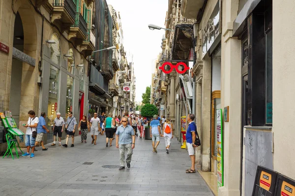 Paseo por la ciudad de Reus — Foto de Stock