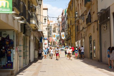 Tarragona kuzeydoğu İspanya'da bulunan bir liman kentidir