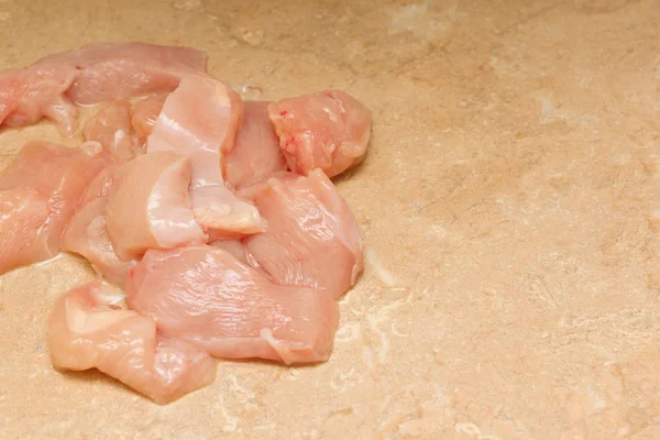 Cozinhar nuggets de frango fresco — Fotografia de Stock