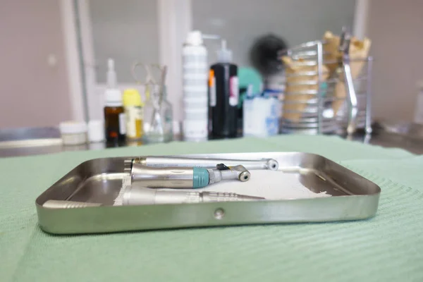 Dental instruments in the office prepared for work — Stock Photo, Image