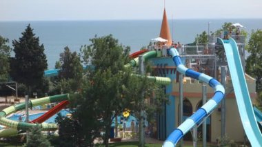 Nessebar, Bulgaristan - 19 Haziran 2016: Hotel Sol Nessebar, Bulgaristan'ın Karadeniz kıyısındaki en iyi otel zincirlerinden biridir. Konuklar yerel havuzlarda ve su parkında dinlenebilirler..