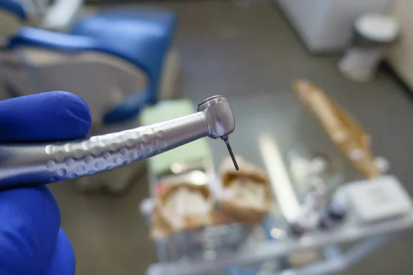 Tools for cleaning teeth and oral health. — Stock Photo, Image
