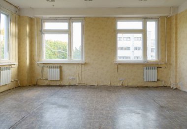 onarım ihtiyacı dairede oda