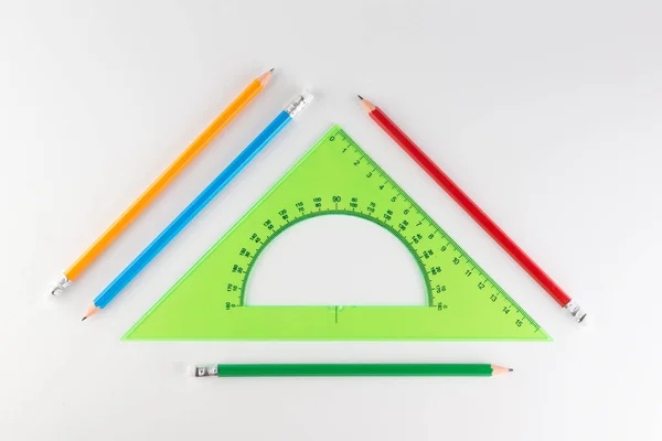 Dreieckslineal Für Das Lernen Der Schule Isoliert Auf Weißem Hintergrund — Stockfoto