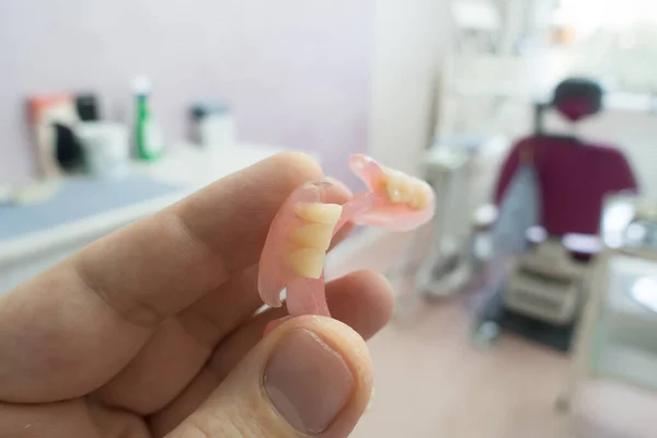 Prótesis Dental Nylon Moderno Las Manos Docto — Foto de Stock