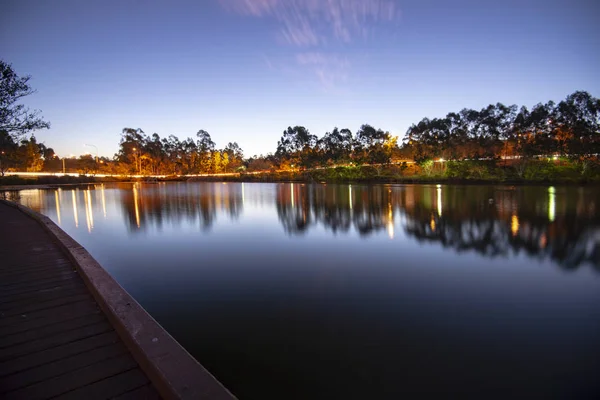 Vacker Sjö Springfield Sjöar Staden Ipswich Queensland Skymningen — Stockfoto