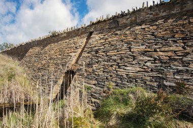 Swansea Tasmania doğu sahil üzerinde yer alan gün boyunca SpIkY Köprüsü.