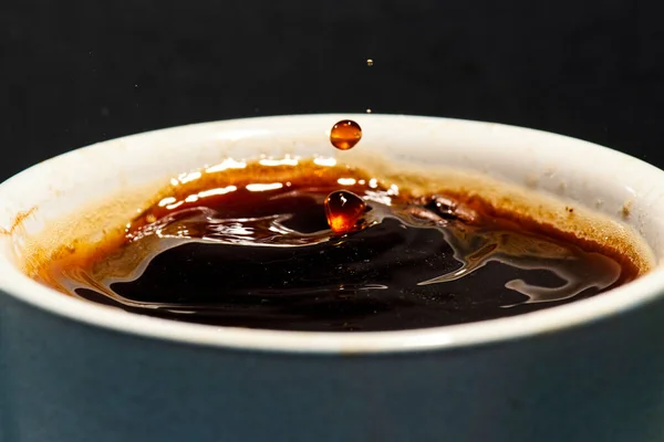 Detailed Macro Closeup Photo Black Coffee Splash — Stock Photo, Image