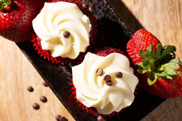 Red Velvet Cupcakes Detailed Closeup Macro Food Background — Stock Photo, Image