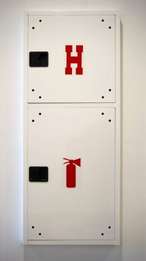 Yangın Hidrant ve bir beyaz için bir standart kabin ekipman da kavga