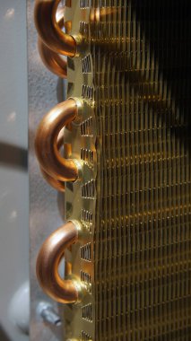 Alüminyum ısı eşanjörü ile bakır borular