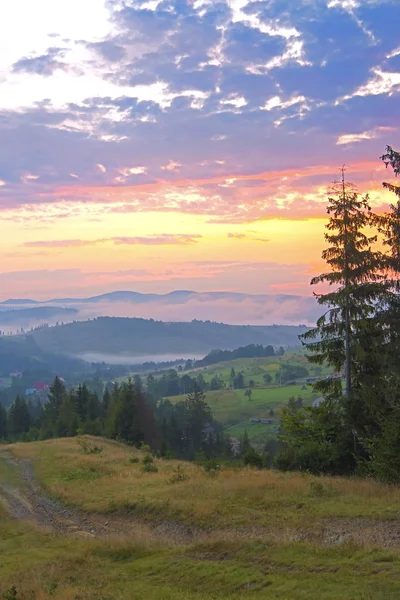 Belo Pôr Sol Paisagem Das Montanhas — Fotografia de Stock