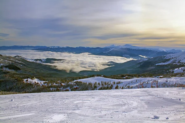 Fantastyczne Zimowy Krajobraz Ski Resort Dragobrat Karpaty Ukraina — Zdjęcie stockowe