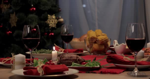 Cropped View Woman Putting Baked Turkey Festive Table Thanksgiving Day — Stock Video