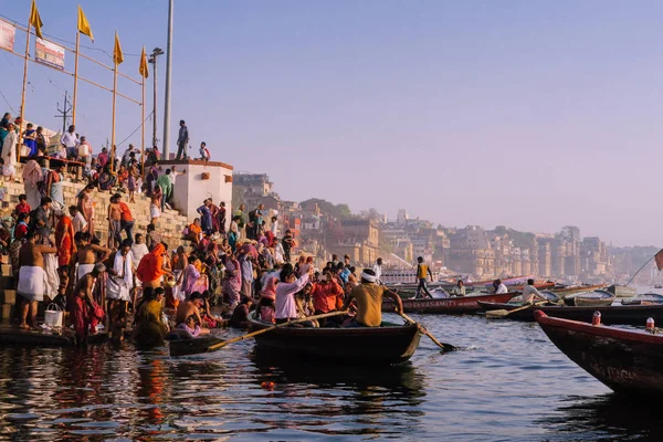Beau Ghat à Riverside of Ganges dans l'Uttar Pradesh, Inde — Photo