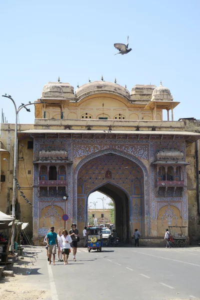 Jaipur India March 2017 Gate Jaipur Tuktuk People — Stock Photo, Image