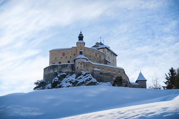 Tarasp Graubuenden Switzerland January 2019 Beautiful Castle Tarasp Engadin — Stock Photo, Image