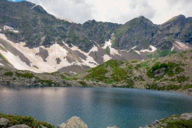 dağ gölleri Kafkasya'da