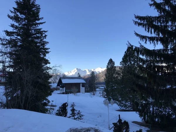 Reise Die Verschneiten Alpen — Stockfoto