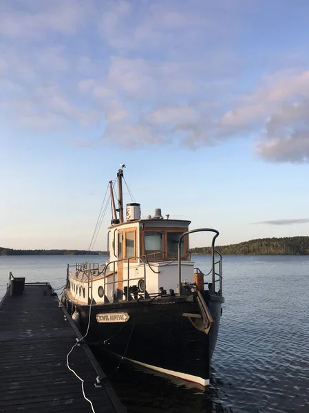 Лодка Озере Тихой Водой — стоковое фото