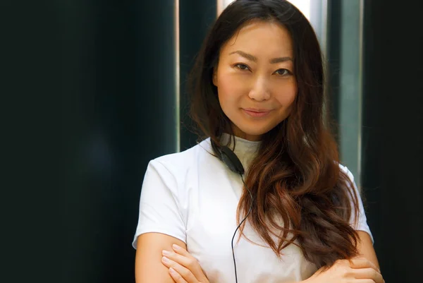 Closeup Portrait Young Asian Woman White Headphones Listening Music Her — Stock Photo, Image