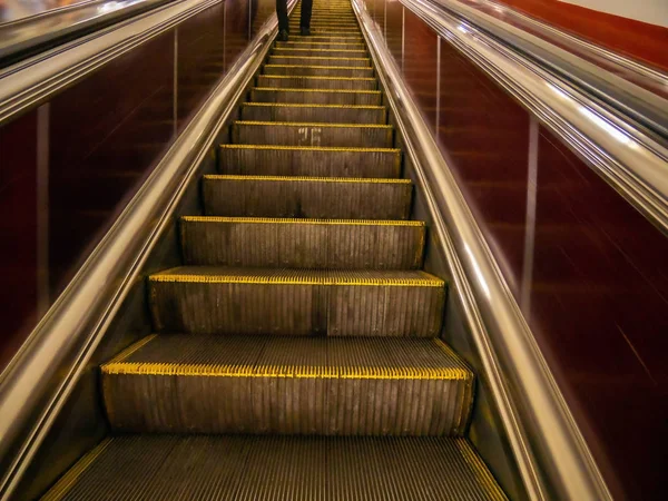 Fermer Escalator Dans Métro Ukraine — Photo