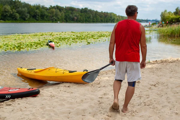 Yellow Pleasure Boat Pond Rowing Boat Riverside — Stock Photo, Image