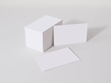 Mockup kartvizit beyaz dokulu arka plan.