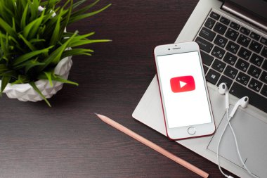 YouTube ile Apple iPhone 7