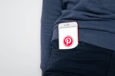 Pinterest uygulaması simgesi. Pinterest Internet sosyal ağıdır. Sosyal medya simgesi