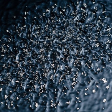 432 hertz titreşim etkisi altında su dokusu