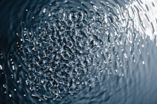 The texture of water under the influence of vibration in 528 hertz