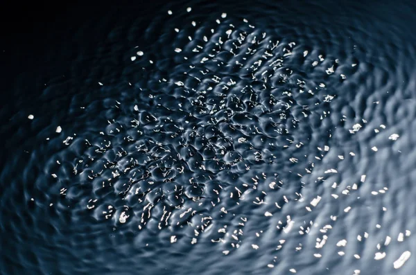 The texture of water under the influence of vibration in 432 hertz