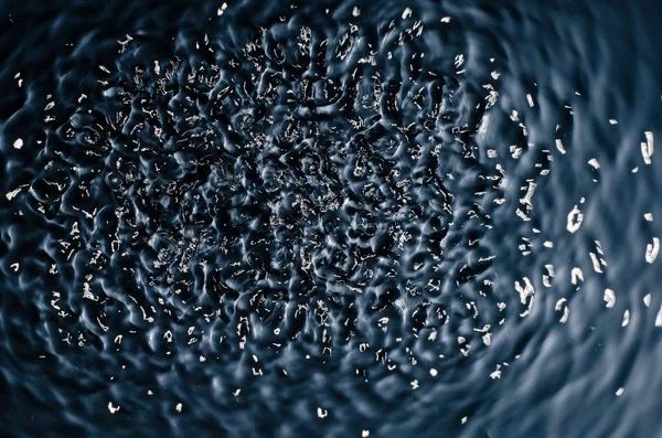 The texture of water under the influence of vibration in 432 hertz