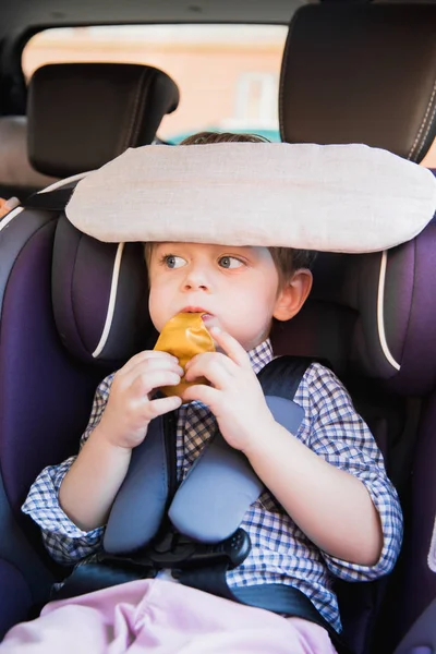 Portrait Cute Little Boy Who Sitting Baby Car Seat Car — Stock Photo, Image