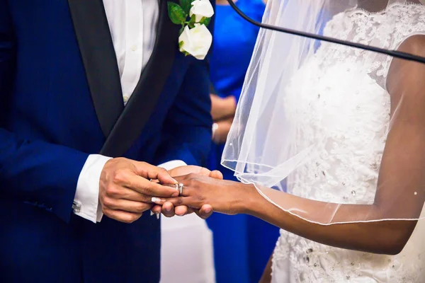 Young Happy Fiance Putting Ring Finger His Bride — Stock Photo, Image