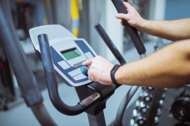 Yakın çekim fotoğraf kardiyo Trainer kapalı