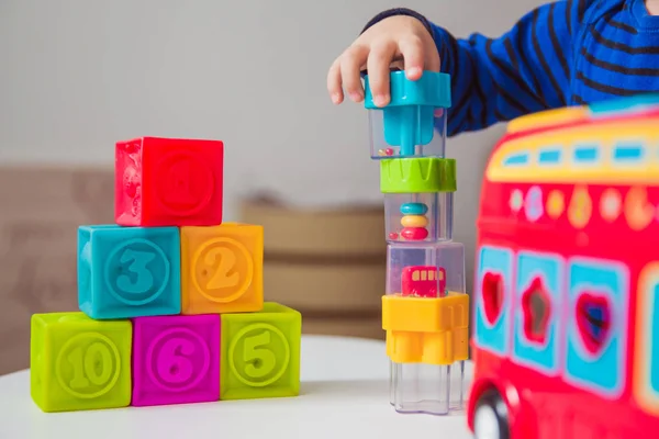 Giocattoli Vicino Con Cui Bambino Gioca Casa — Foto Stock