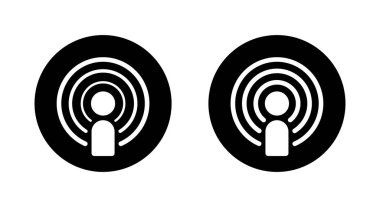 Podcast ve yayın ikonu. Siyah çemberdeki ses akış sembolü