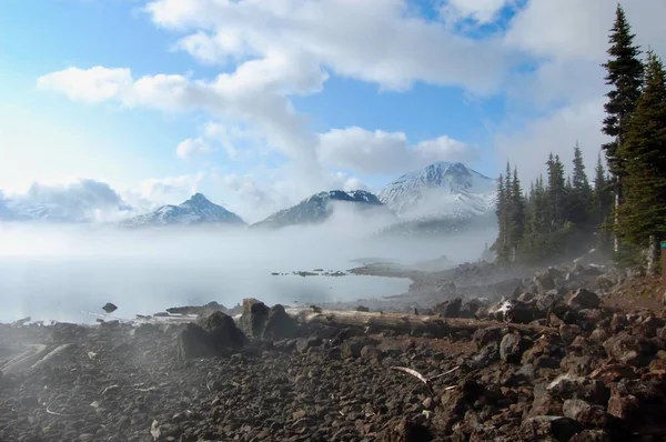 Die Landschaft Der Britischen Kolumbia Umfasst Spektakuläre Gletscherberge Seen Und — Stockfoto