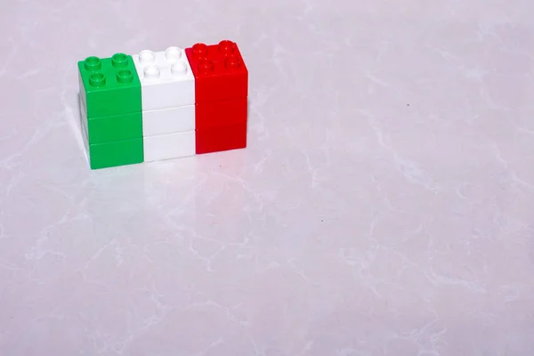 Italienische Flagge Grün Weiß Und Rot Aus Spielzeugklötzen Auf Einer — Stockfoto