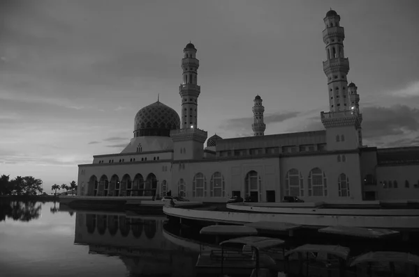 Plan Noir Blanc Mosquée Ville Sabah Kota Kinabalu Malaisie Sur — Photo