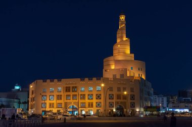 Cami yakınındaki Souq Waqif, Doha, Qatar.